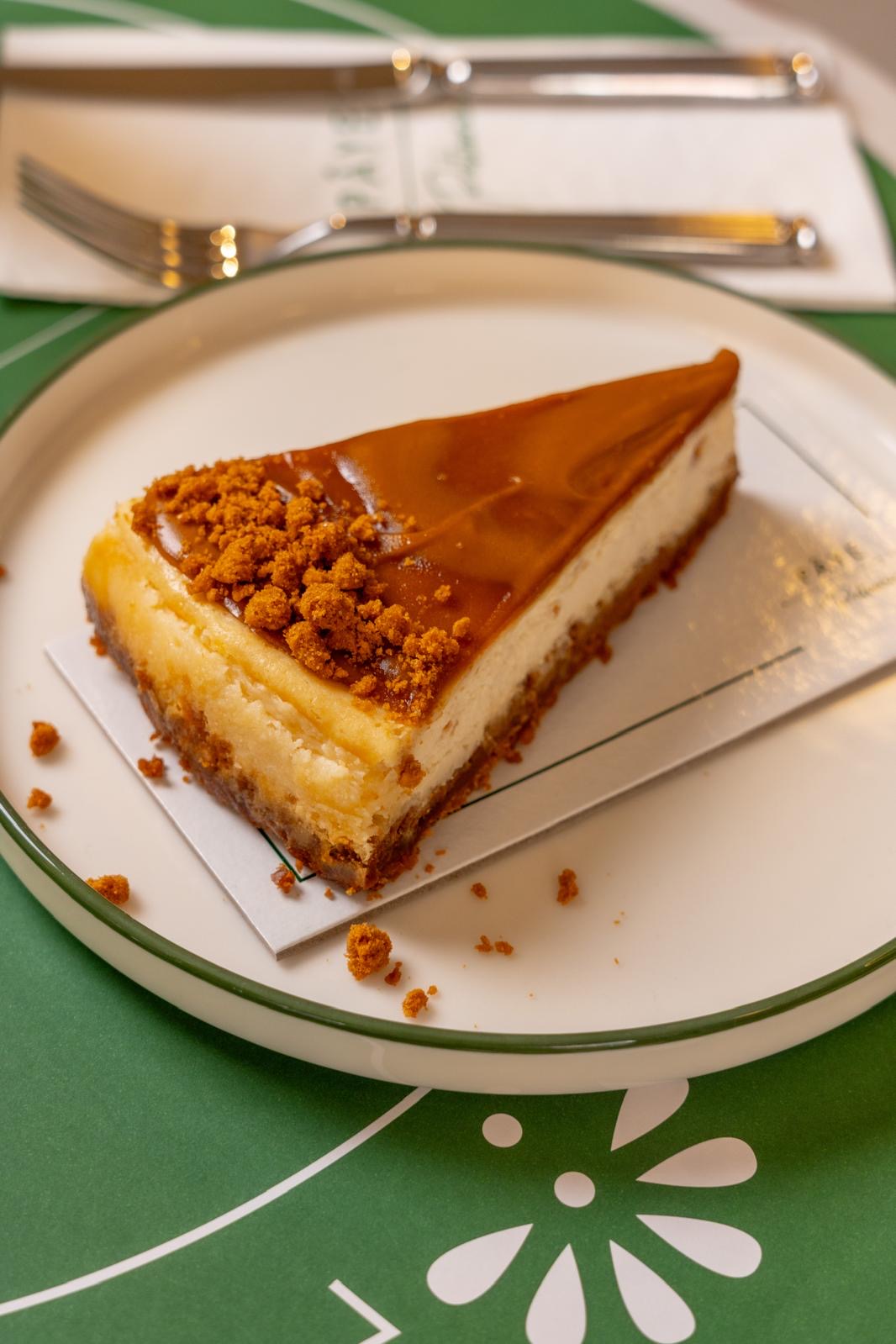 Lotus Cheesecake