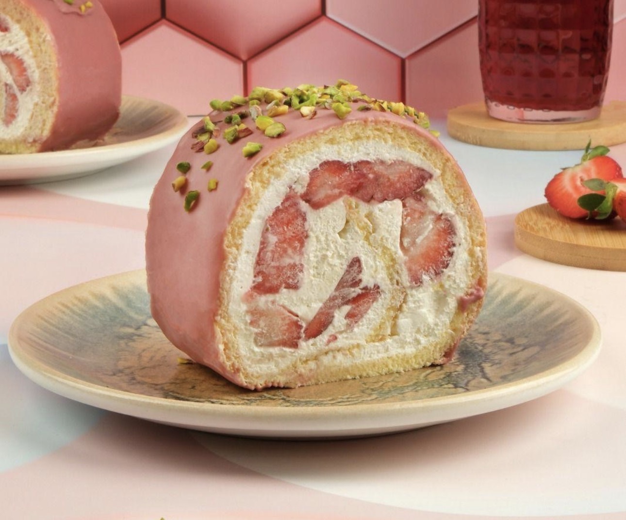 ÇİLEKLİ ROLL